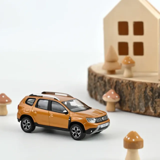 Norev Dacia Duster 2017 miniature 1/43 orange Atacama