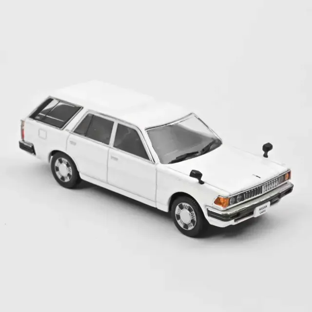 Norev Nissan Cedric Van Deluxe 1995 miniature 1/43 blanc break