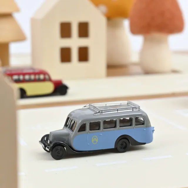 Norev Citroën U23 Autocar 1947 miniature 1/87 Gris Bleu