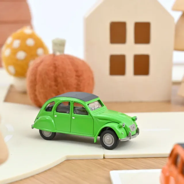 Norev Citroën 2CV 1974 voiture miniature 1/54 vert