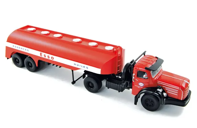 Norev Berliet TLM 15B Esso 1955 miniature 1/43 citerne