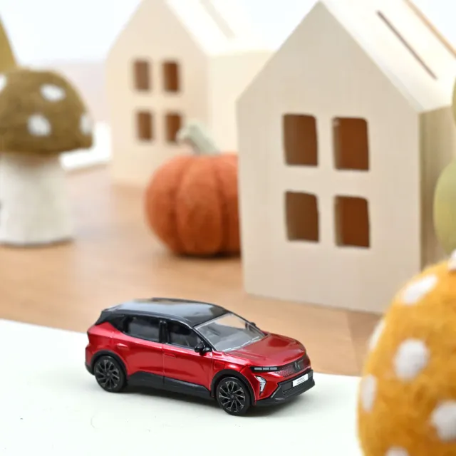 Norev Renault Scénic E-Tech 2024 voiture rouge 1/64 électrique