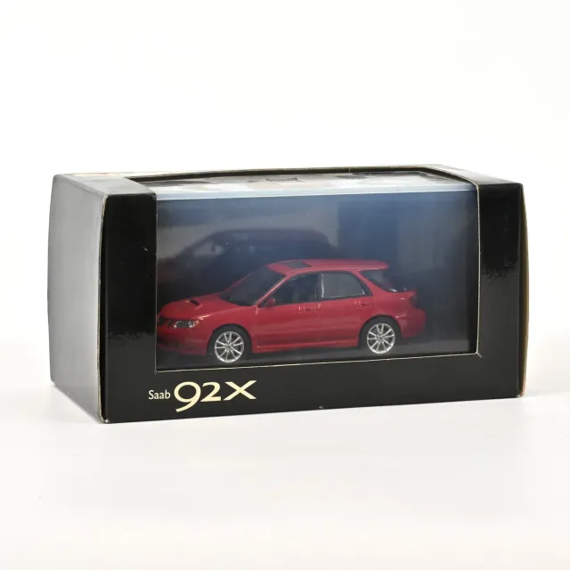 Norev Saab 9-2 miniature 1/43 rouge brillant
