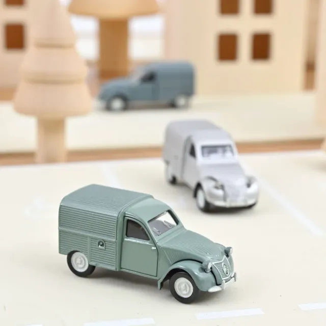 Norev Citroën 2CV Fourgonnette 1950 miniature 1/64 vert