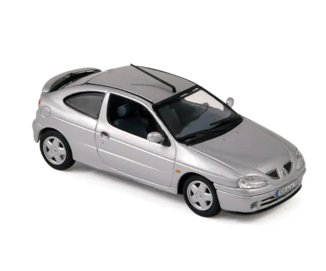 Norev Renault Megane Coupe 2001 voiture miniature 1/43 gris