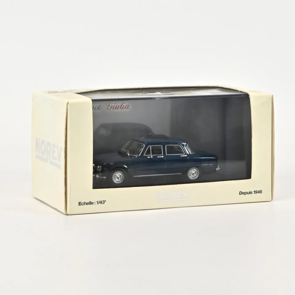 Norev Alfa Romeo Giulia TI Museo Storico voiture miniature 1/43