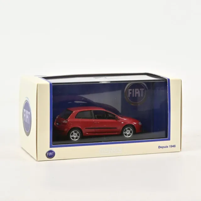 Norev Fiat Stilo 2001 voiture miniature 1/43 rouge scylla