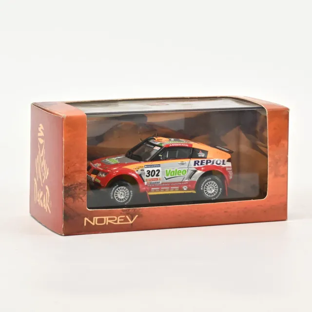 Norev Mitsubishi Pajero Dakar 2006 voiture miniature 1/43