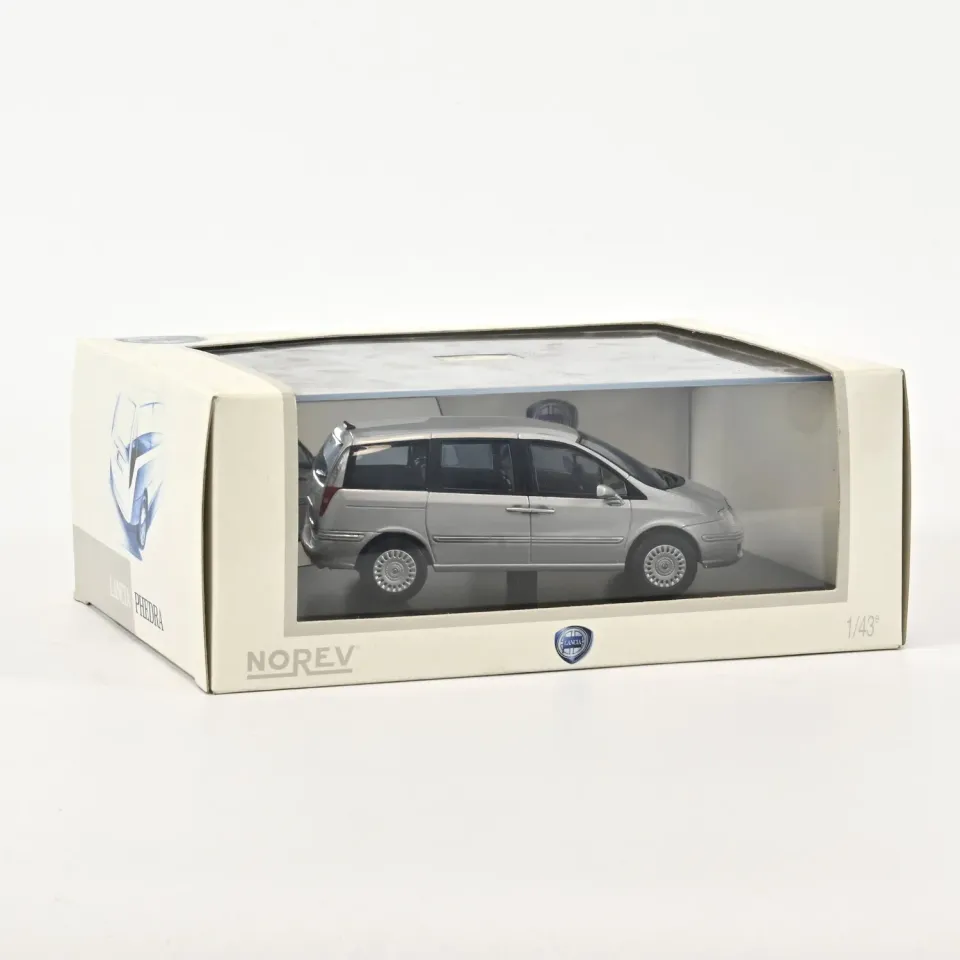 Norev Lancia Phedra Grigio Juvarra miniature 1/43 gris