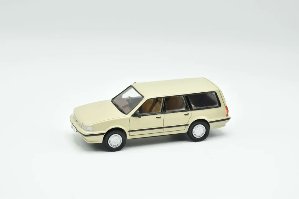 Lansdowne Austin Montego Estate 1.6HL 1984 miniature beige champagne