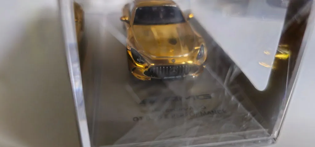 NZG Mercedes-AMG GT 63 Special Edition miniature 1/64 chromé
