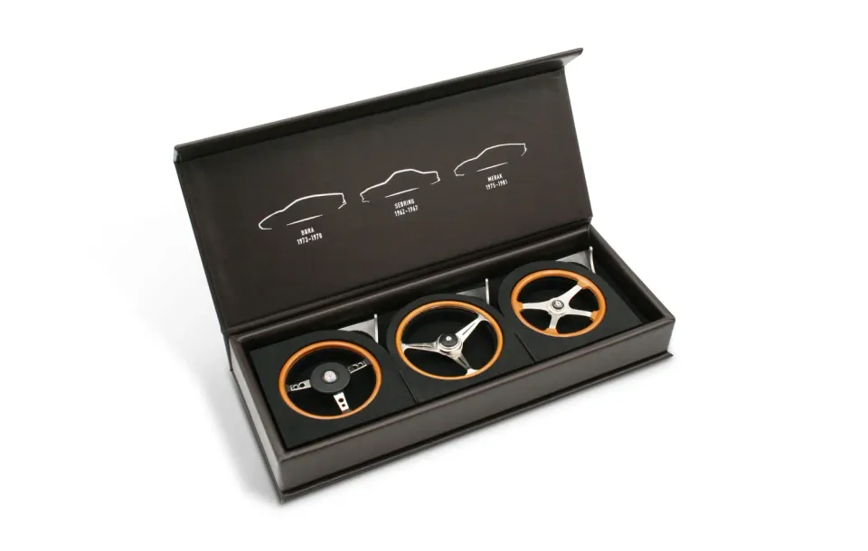 Brooklin Maserati Historic Steering Wheels Box 2 miniatures