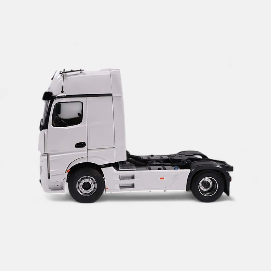 NZG Mercedes-Benz Actros L camion miniature blanc décoré 1:18